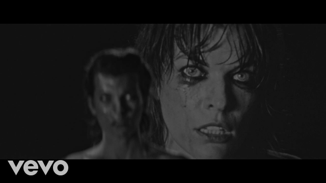SOHN ha unido fuerzas con Milla Jovovich para el video de su más reciente sencillo 'Signal'.  en MUSICA.  Chicas Rockeras!