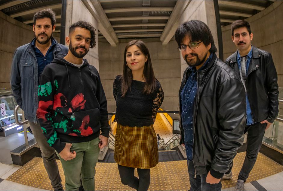 El grupo chileno C.o.n.e.j.o. está de regreso con su nuevo single La niña en MUSICA.  Chicas Rockeras!