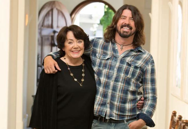 MAMÁS ROCKERAS: Virginia Grohl (Dave Grohl)