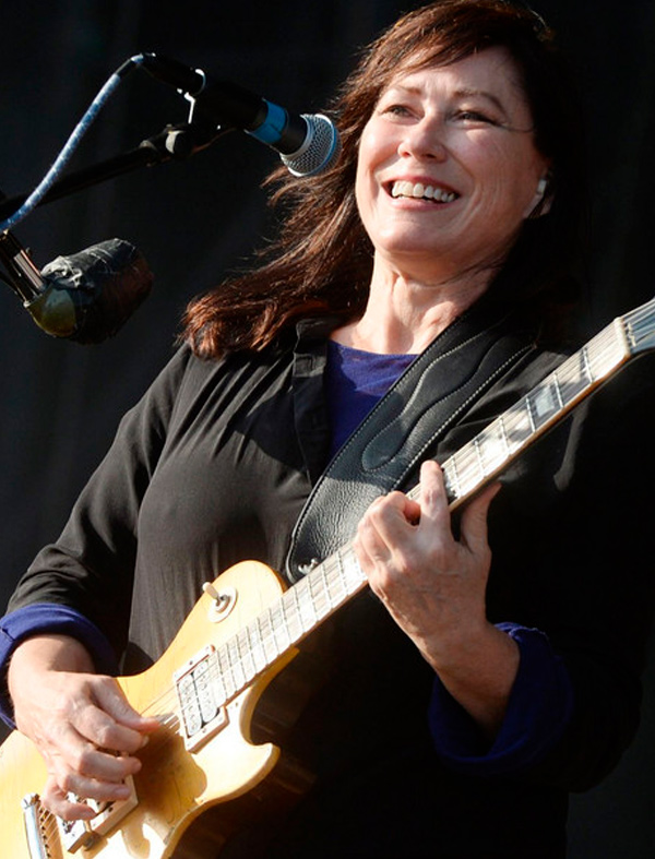 MUJERES QUE HAN INFLUENCIADO EN EL ROCK: KIM DEAL