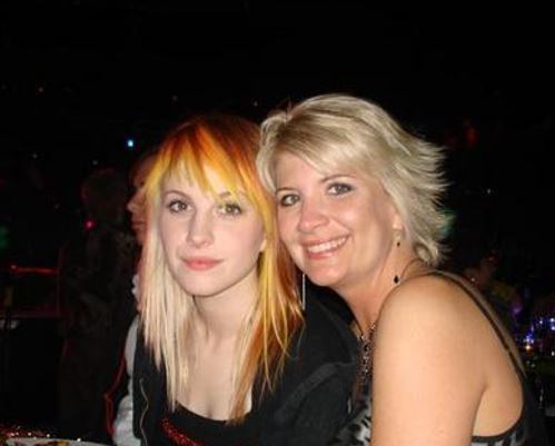 MAMÁS ROCKERAS: Cristi Williams (Hayley Williams)