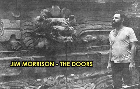 ROCKSTARS EN TEOTIHUACÁN: Jim Morrison