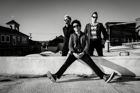 Green Day lanzará su Nueva Producción – REVOLUTION RADIO 