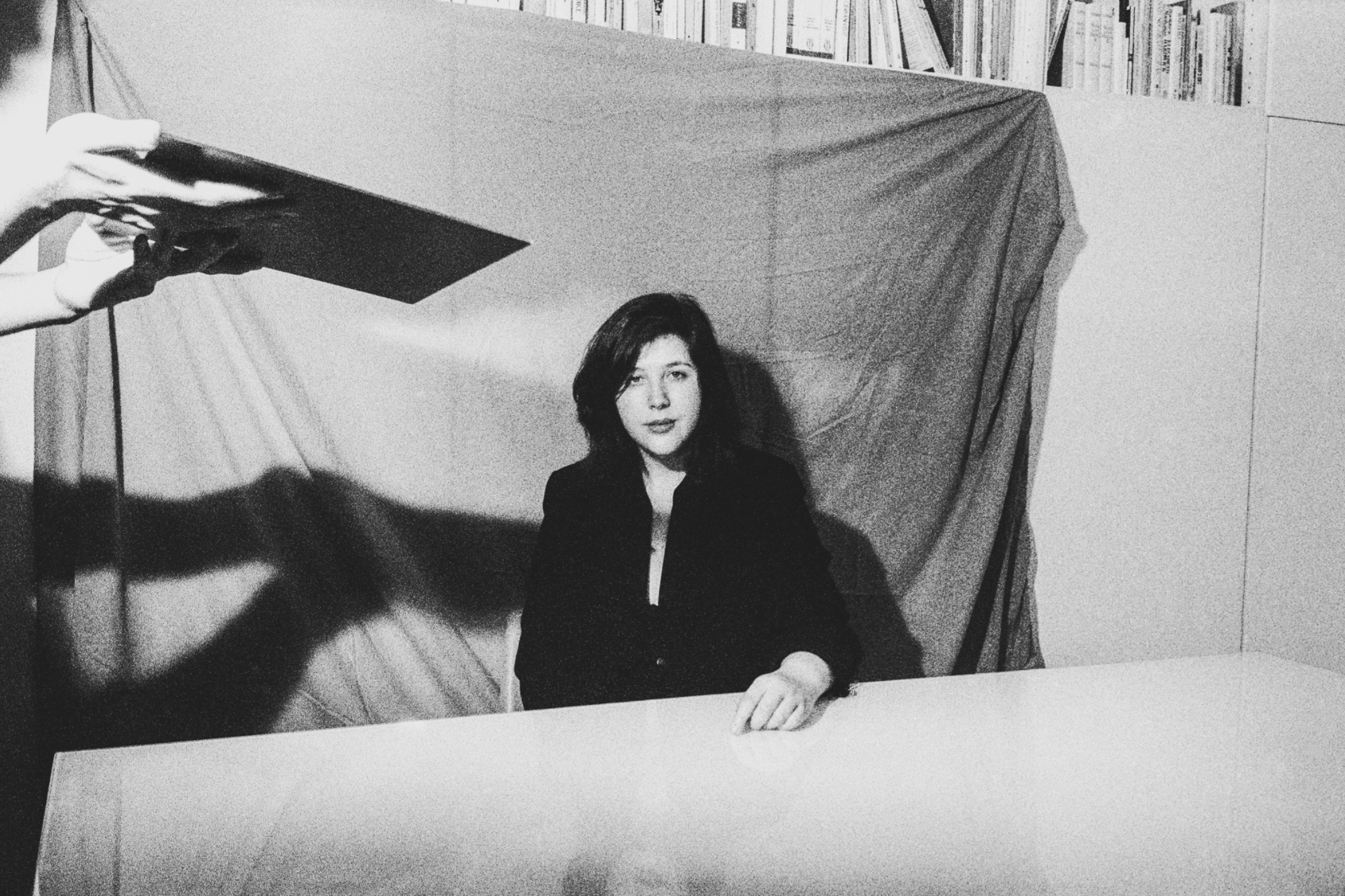 LUCY DACUS LANZA VIDEO PARA NUEVO SENCILLO 'ADDICTIONS'