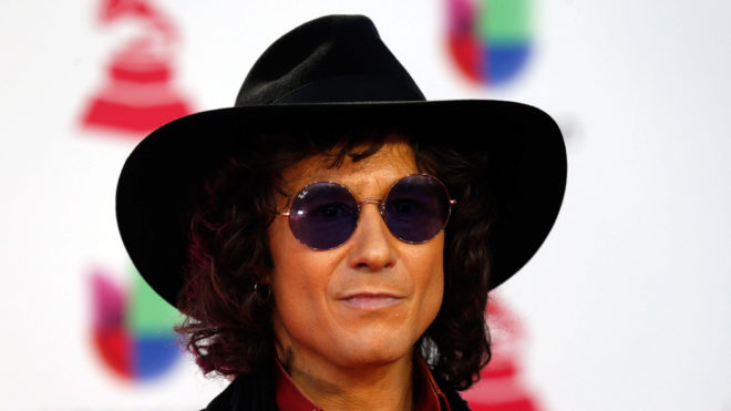 BUNBURY recibe el LATIN GRAMMY al MEJOR ALBUM DE ROCK 2018 por EXPECTATIVAS