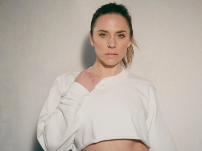 MELANIE C estrena 'Into You' su nuevo sencillo