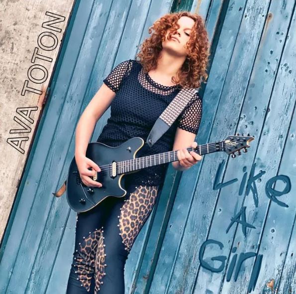 La guitarrista prodigio del rock Ava Toton lanza dos sencillos