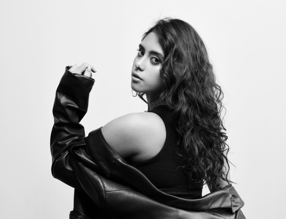 Conoce la increíble fuerza musical de Renata Vaca 