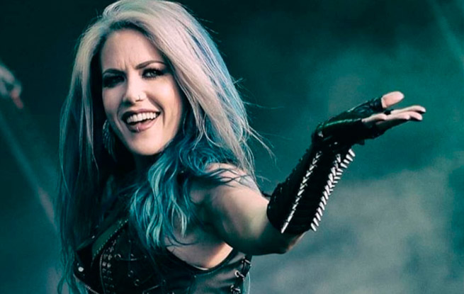 Sonrisa de Allisa White Gluz